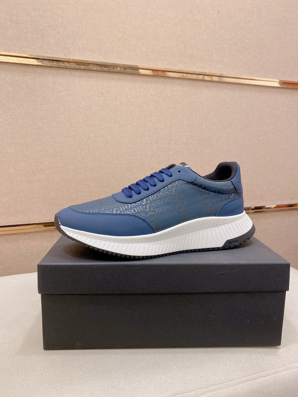 BOSS Men's Textured Low-Top Sneakers